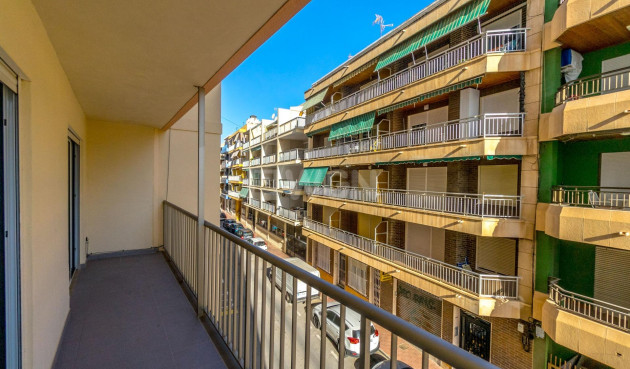 Resale - Apartment / flat - Torrevieja - Playa del Cura