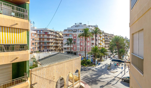 Resale - Apartment / flat - Torrevieja - Playa del Cura