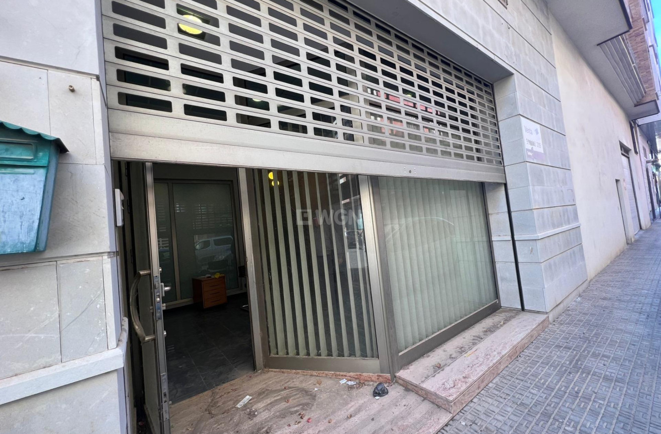 Resale - Commercial - Beniel - Centro