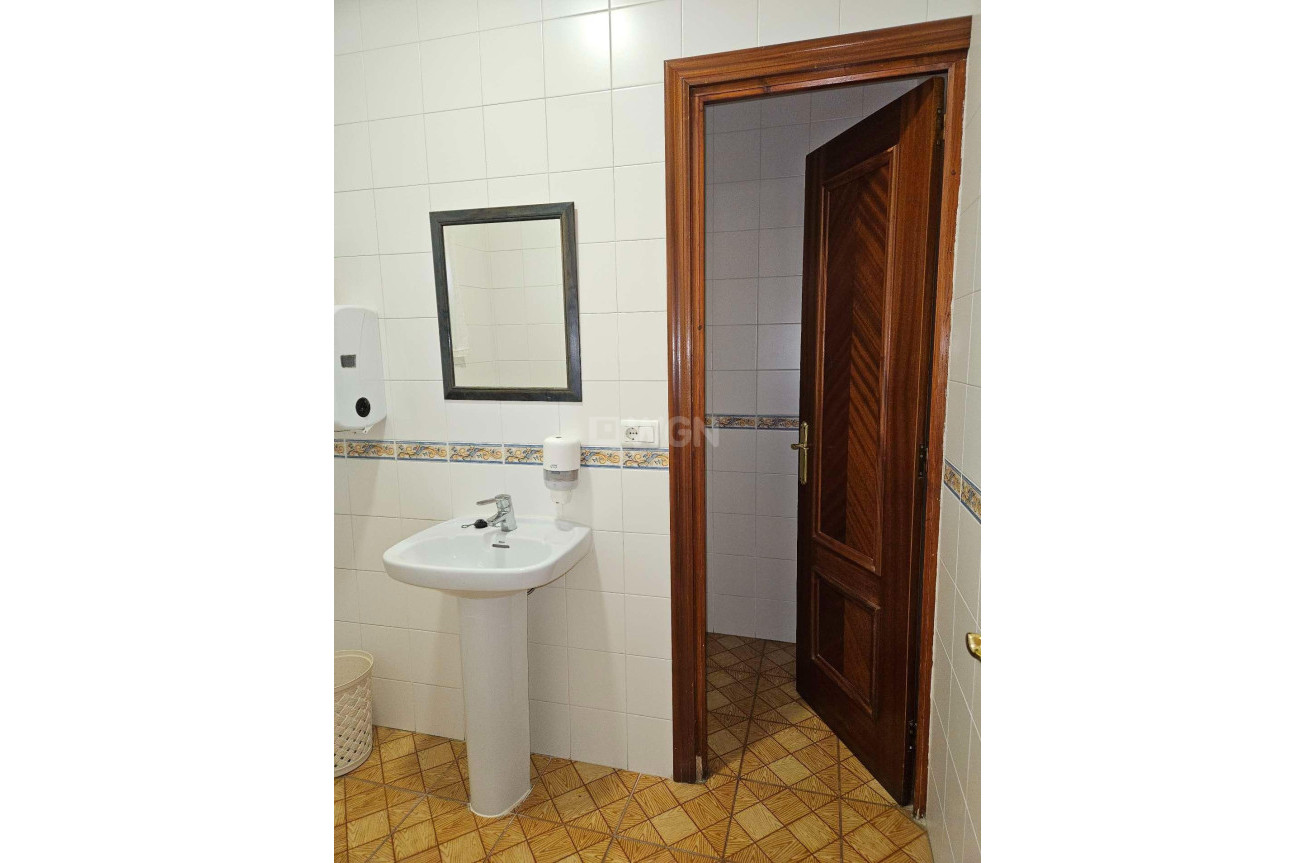 Reventa - Villa - Elda - 03600