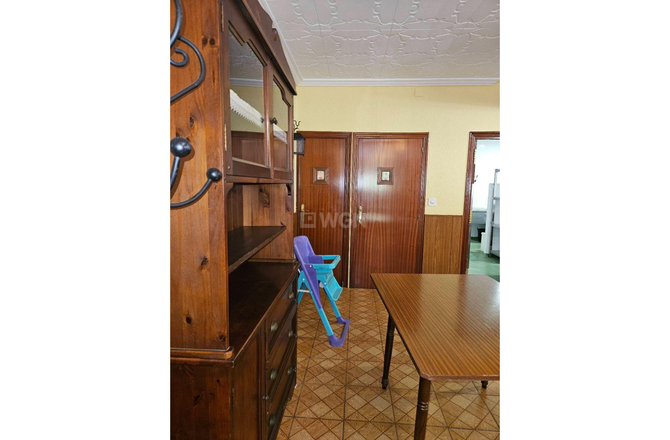 Reventa - Villa - Elda - 03600