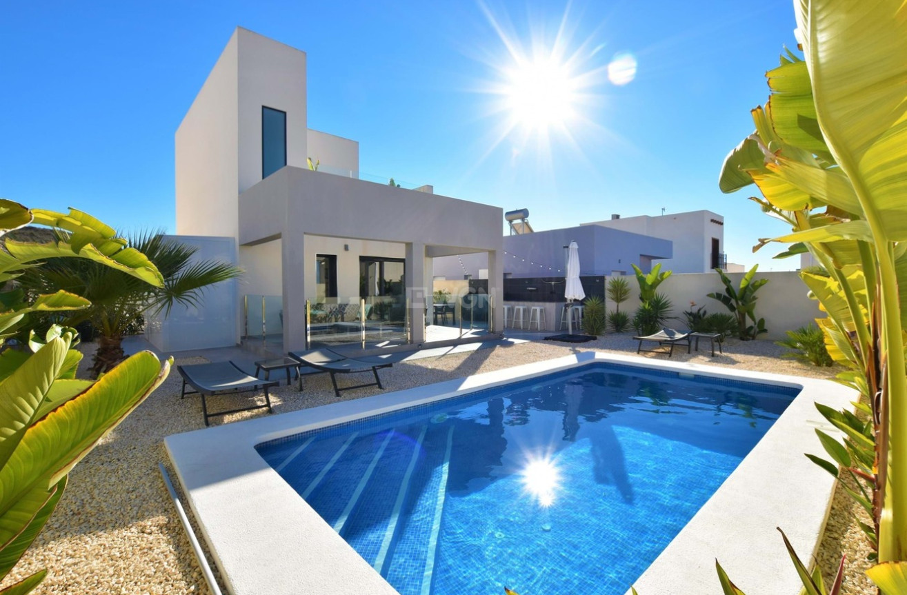 Odsprzedaż - Villa - Benijofar - Costa Blanca