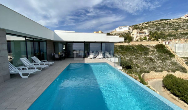 Odsprzedaż - Villa - Cumbre del Sol - Costa Blanca