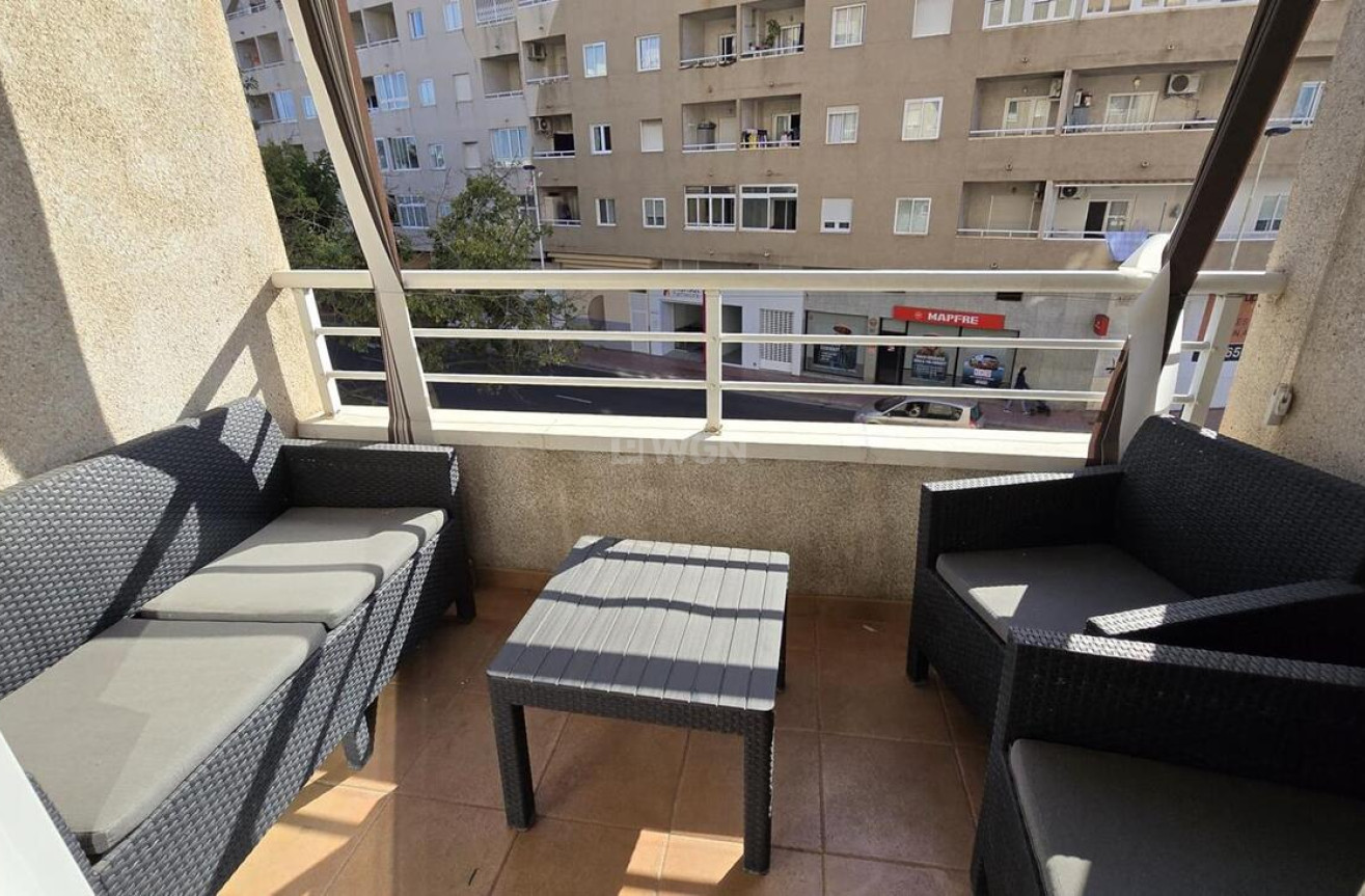 Resale - Apartment / flat - Torrevieja - CORTES VALENCIANAS