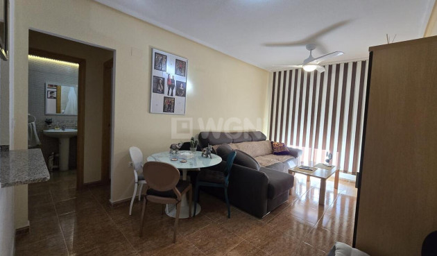 Resale - Apartment / flat - Torrevieja - CORTES VALENCIANAS