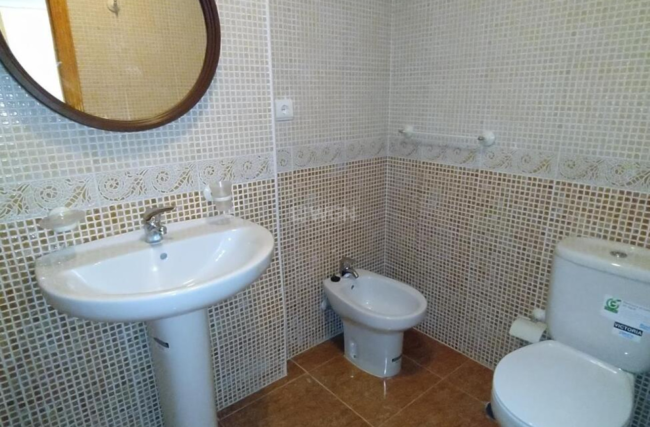 Resale - Apartment / flat - Torrevieja - CORTES VALENCIANAS