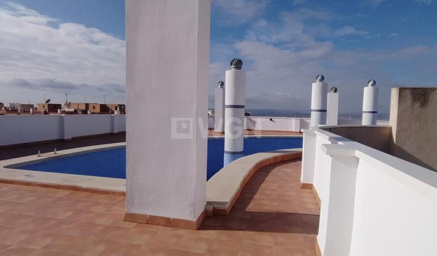 Resale - Apartment / flat - Torrevieja - CORTES VALENCIANAS