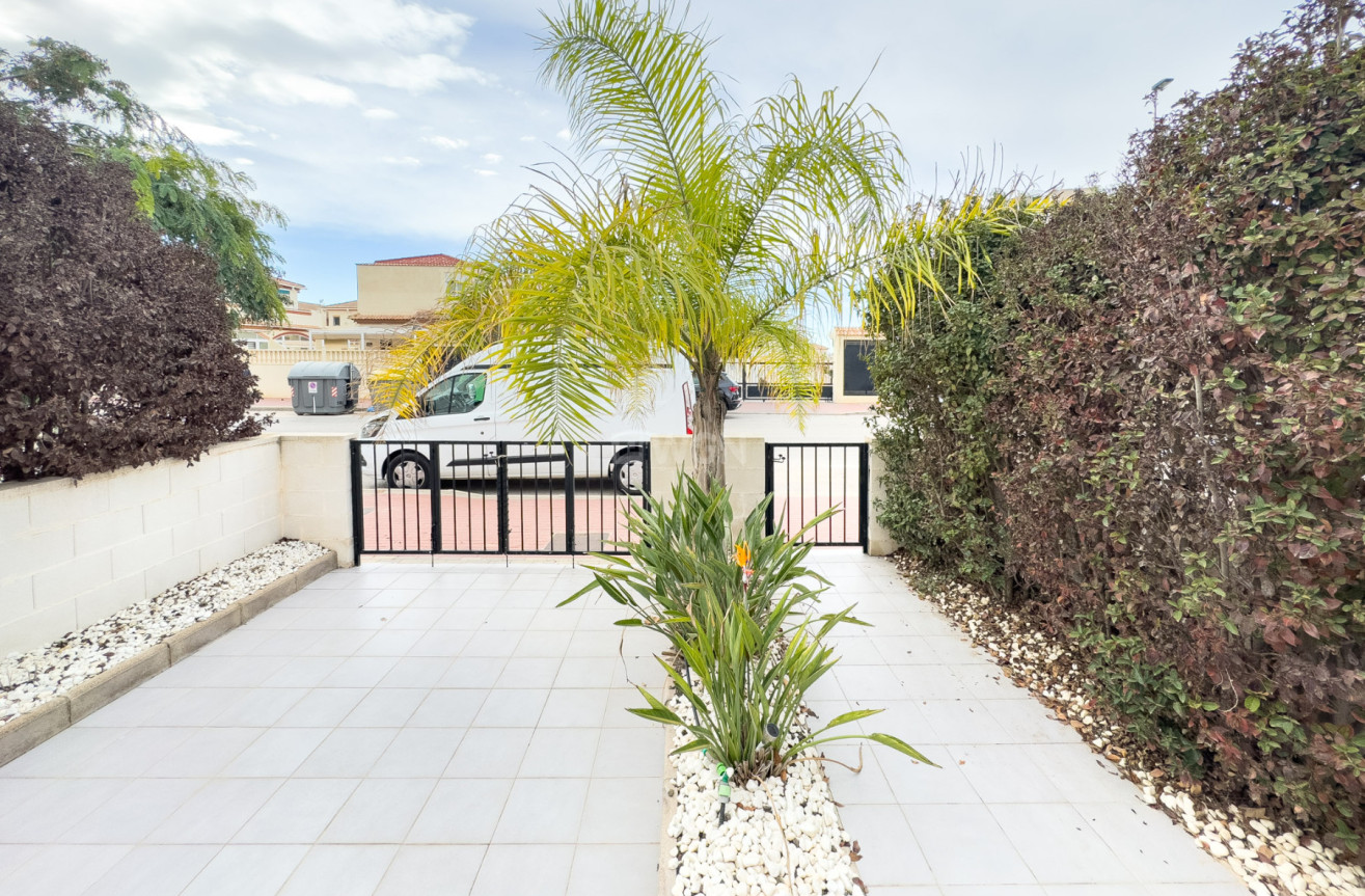 Resale - Semi Detached - Torrevieja - Costa Blanca