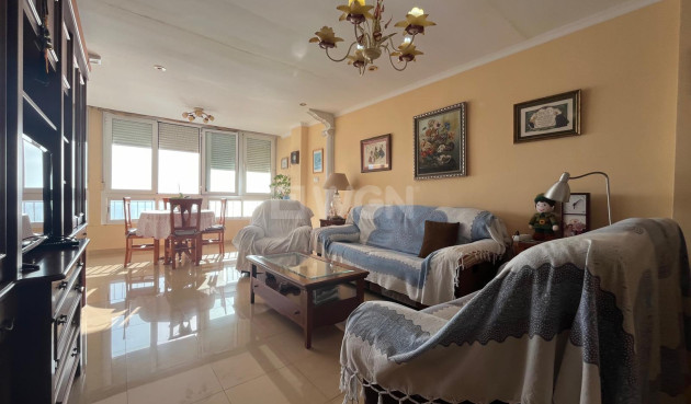 Resale - Apartment / flat - Torrevieja - Playa del Cura