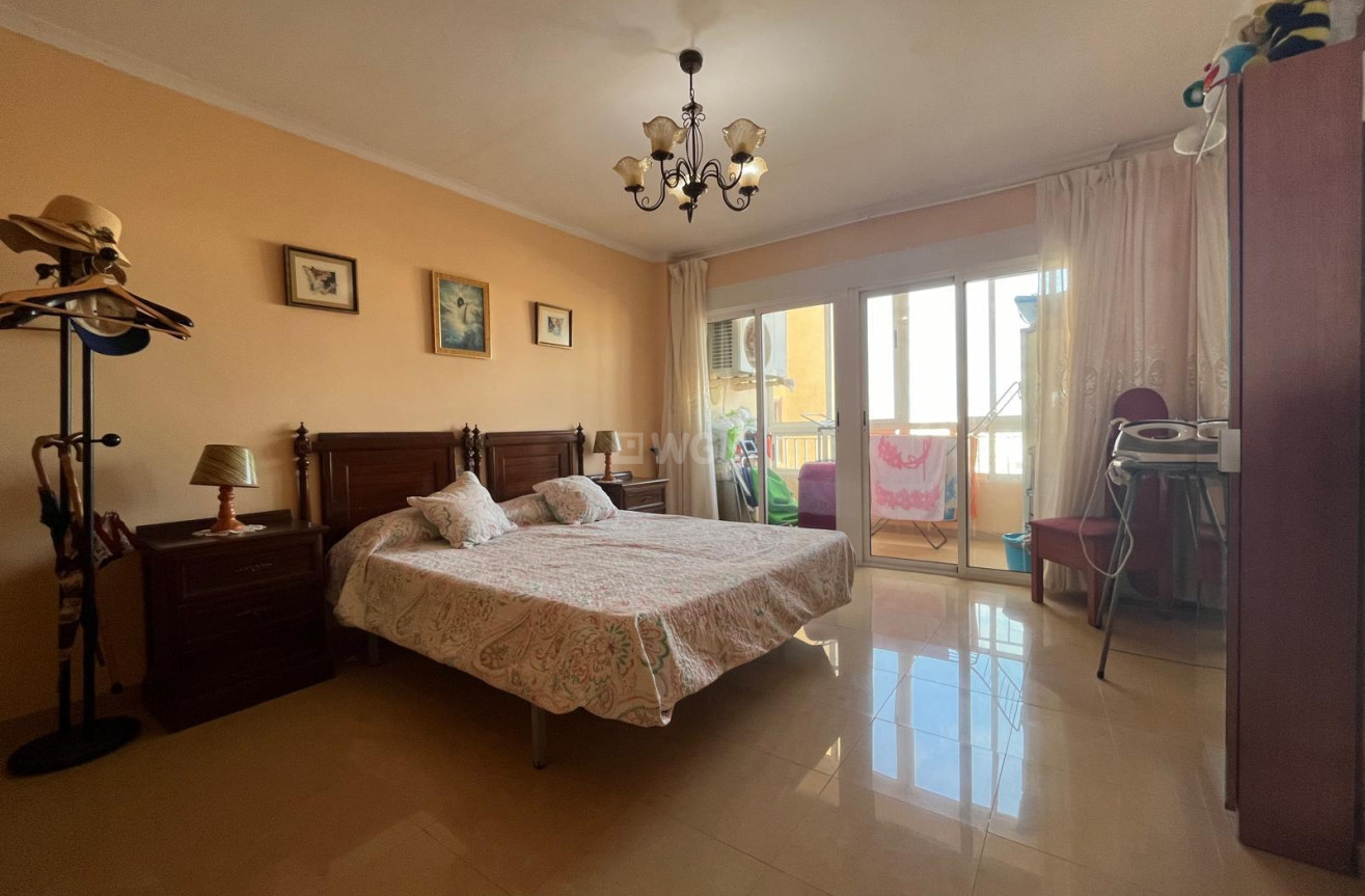 Resale - Apartment / flat - Torrevieja - Playa del Cura