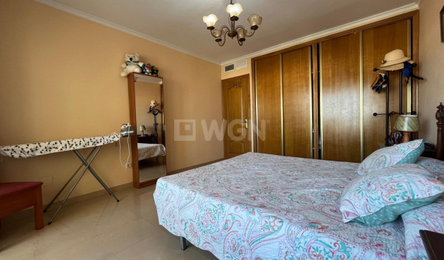 Resale - Apartment / flat - Torrevieja - Playa del Cura