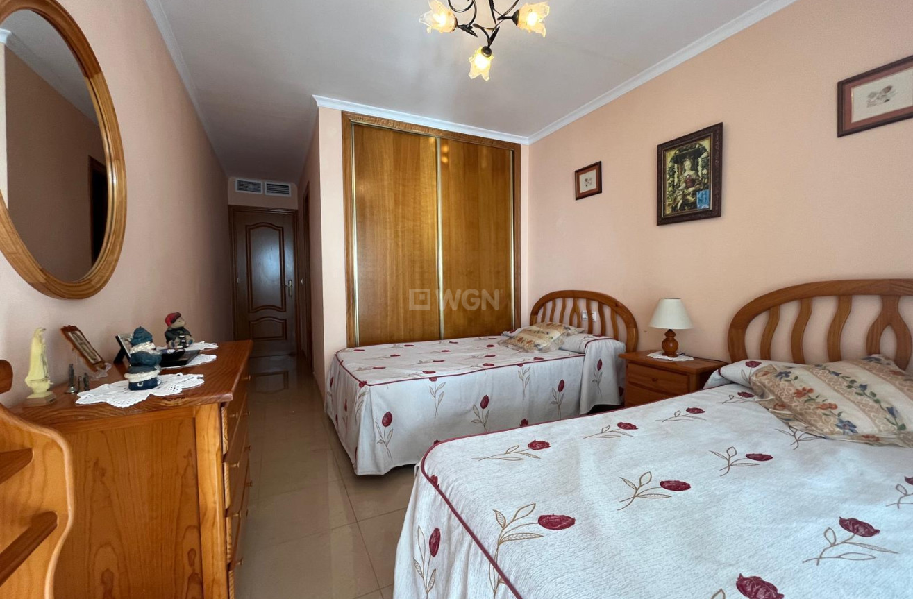 Resale - Apartment / flat - Torrevieja - Playa del Cura