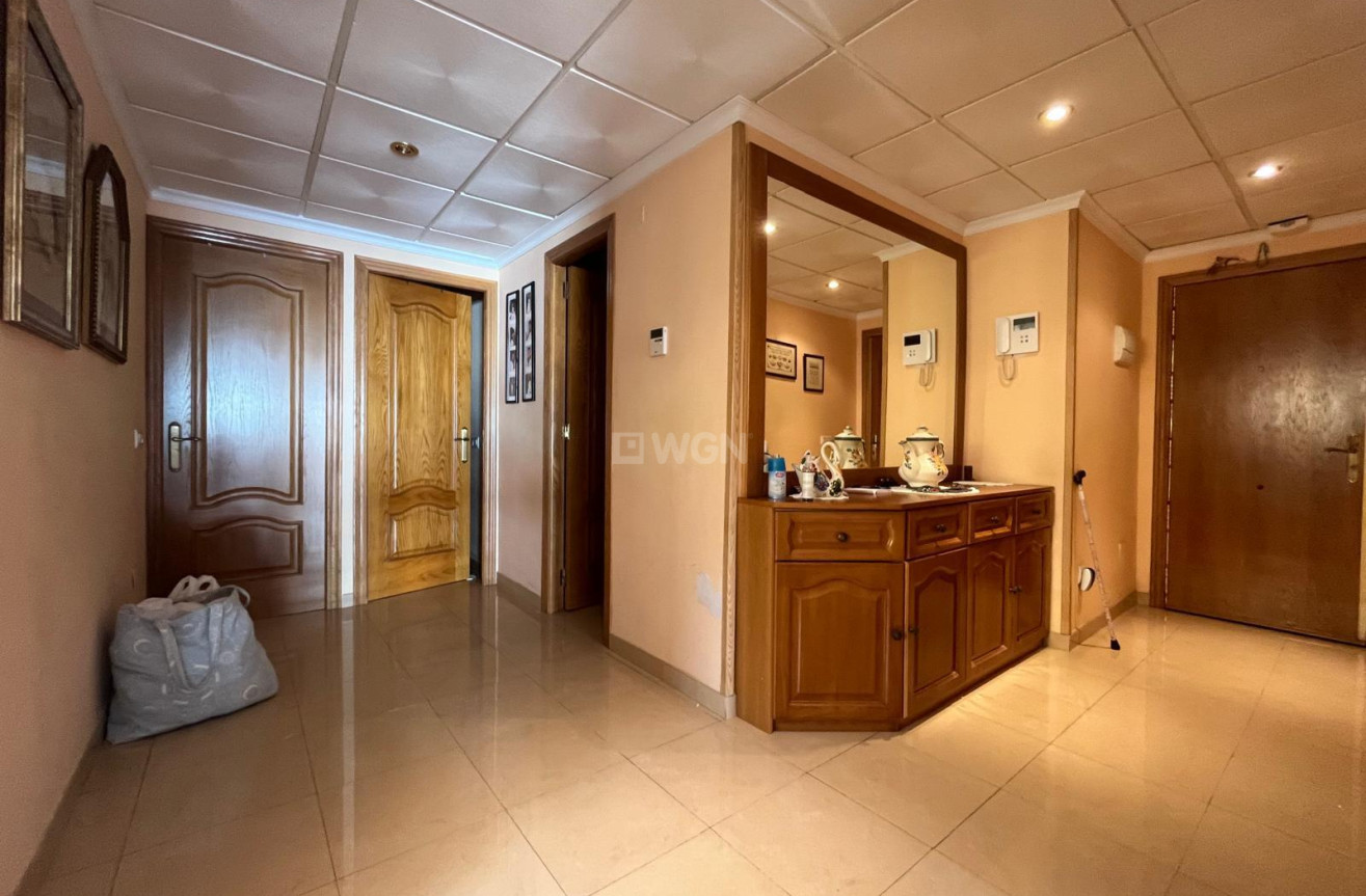 Resale - Apartment / flat - Torrevieja - Playa del Cura