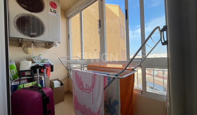 Resale - Apartment / flat - Torrevieja - Playa del Cura