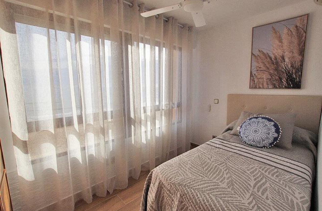 Resale - Apartment / flat - Guardamar del Segura - Pueblo