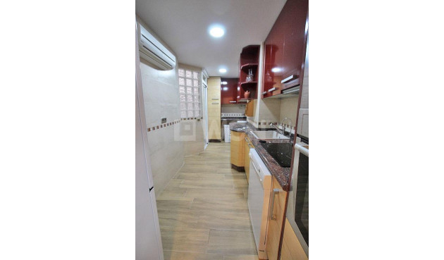 Resale - Apartment / flat - Guardamar del Segura - Pueblo