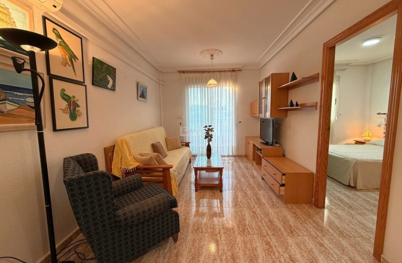 Resale - Apartment / flat - Torrevieja - Costa Blanca