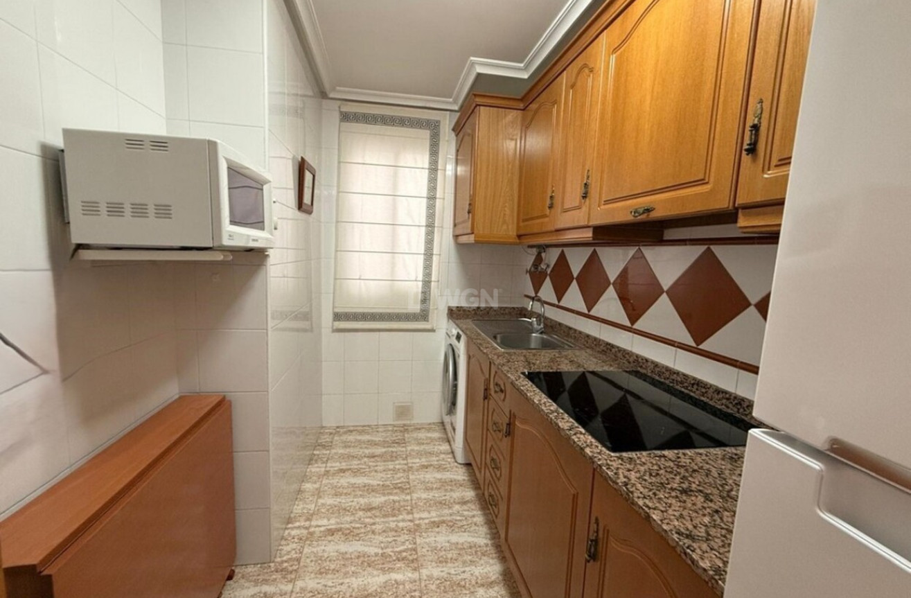 Resale - Apartment / flat - Torrevieja - Costa Blanca