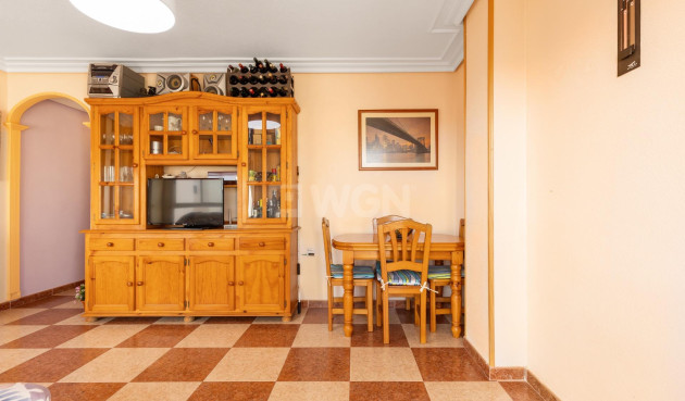 Resale - Apartment / flat - Torrevieja - La Mata