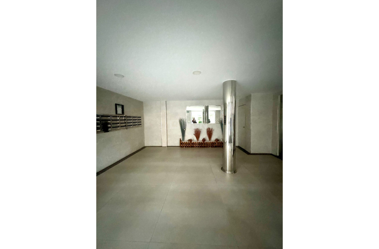 Reventa - Apartamento / piso - Benidorm - Costa Blanca