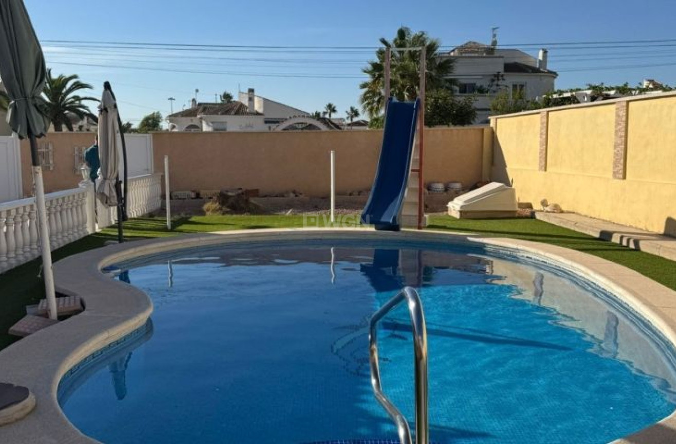 Reventa - Villa - Torrevieja - Costa Blanca