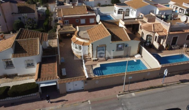 Reventa - Villa - Orihuela Costa - Costa Blanca