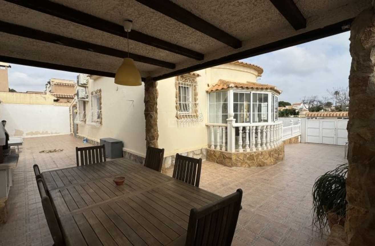 Reventa - Villa - Orihuela Costa - Costa Blanca