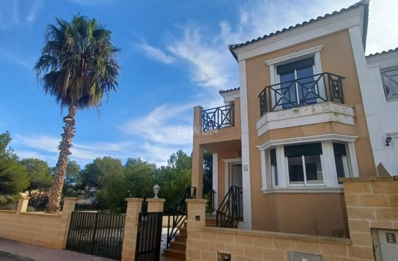 Odsprzedaż - Villa - Orihuela - Inland