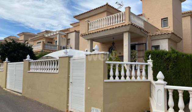 Reventa - Villa - Orihuela Costa - Costa Blanca