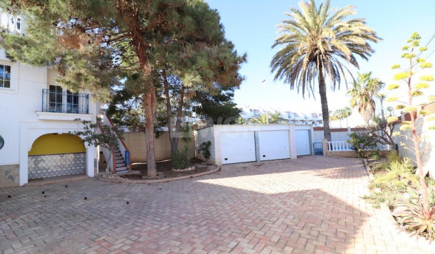 Reventa - Villa - Orihuela Costa - Costa Blanca