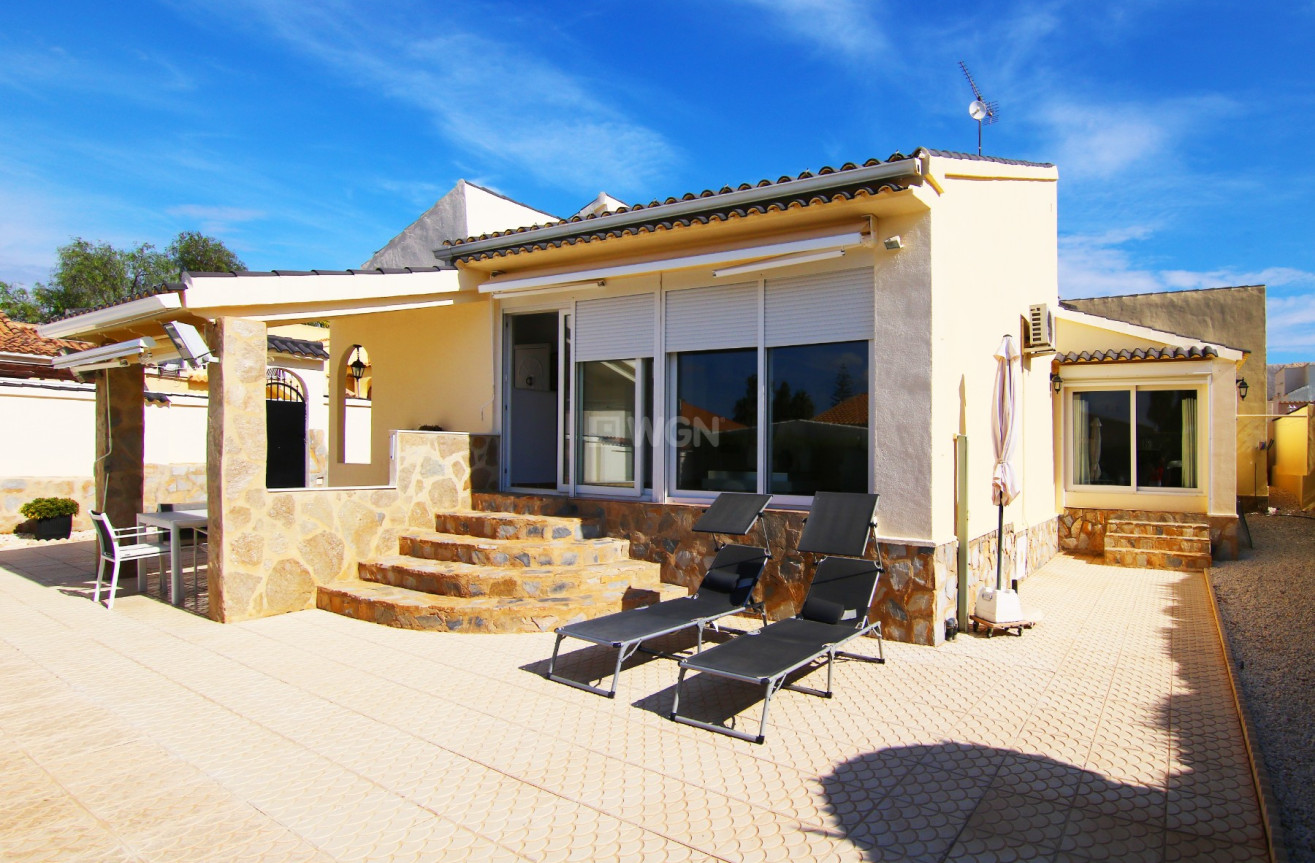 Odsprzedaż - Villa - Orihuela Costa - Costa Blanca