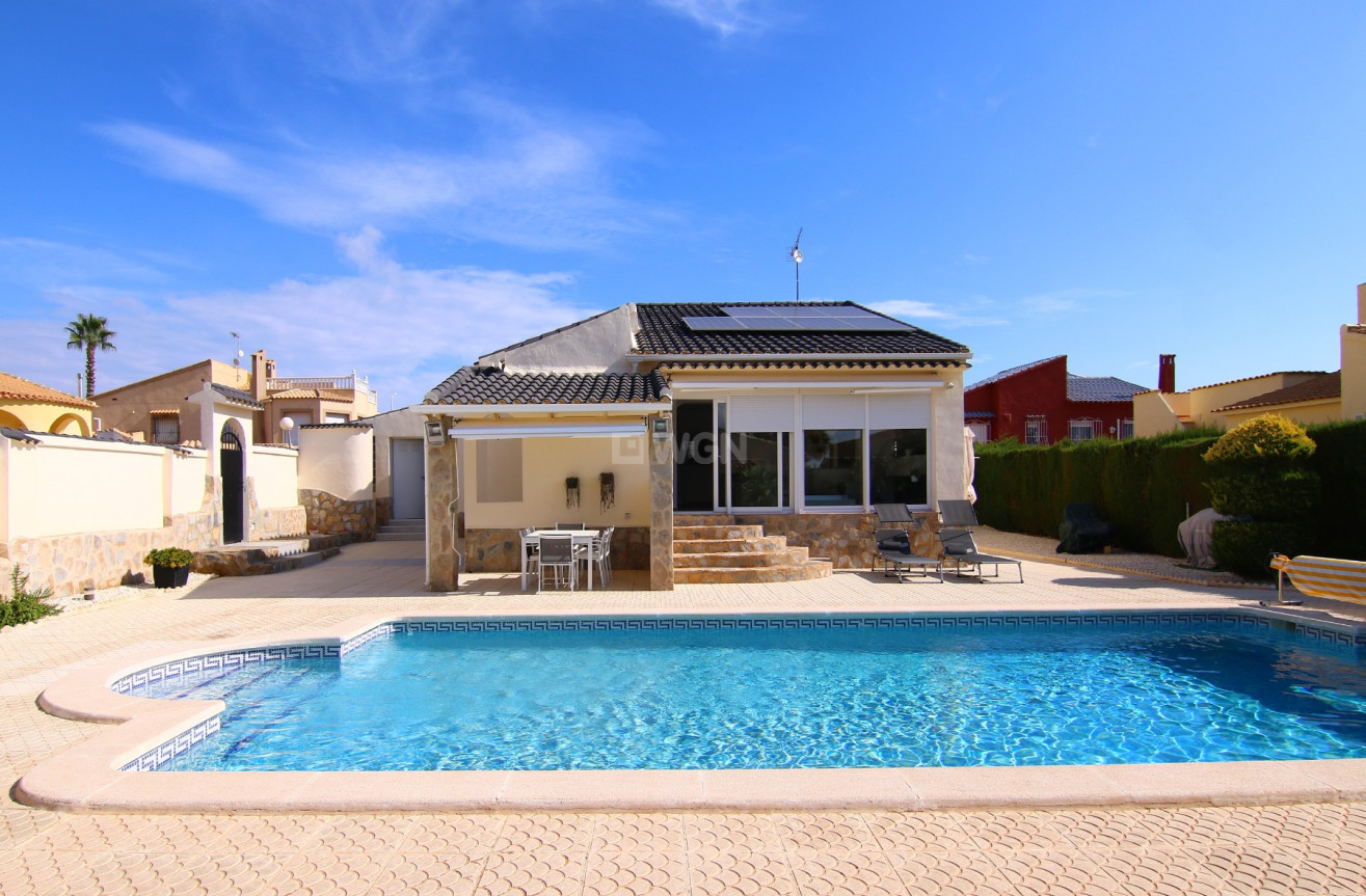 Odsprzedaż - Villa - Orihuela Costa - Costa Blanca