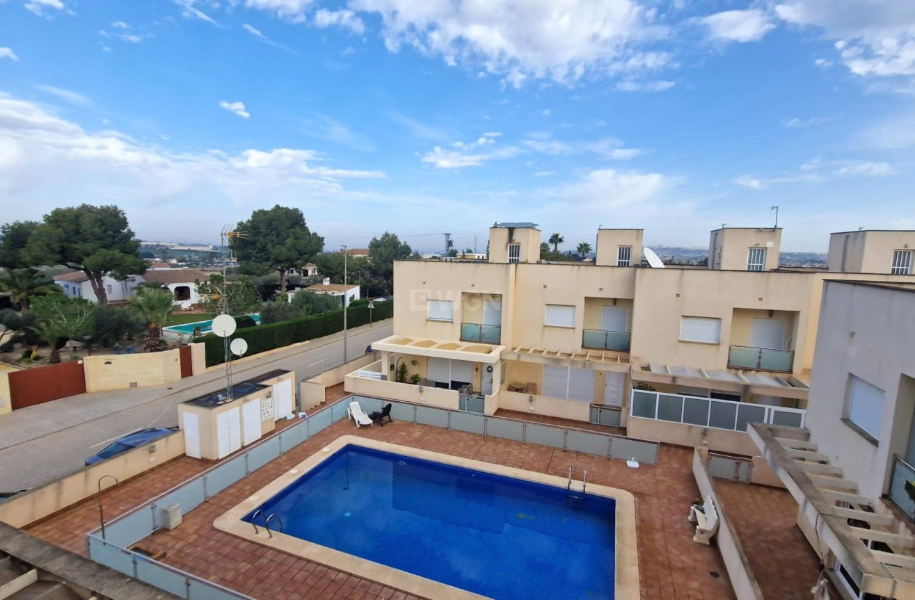 Reventa - Duplex - Los Montesinos - La Herrada