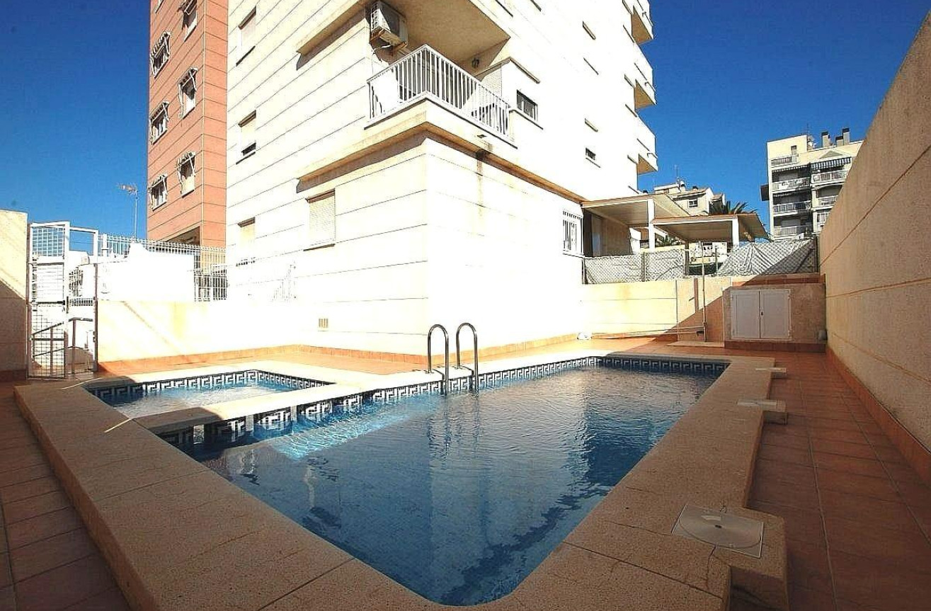 Resale - Apartment / flat - Torrevieja - Parque Las Naciones