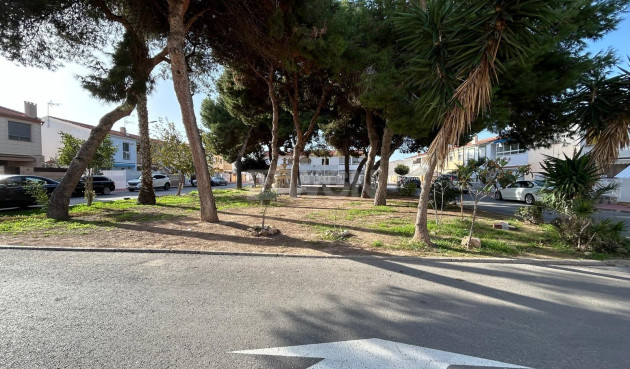 Reventa - Bungalow - Torrevieja - Playa De Los Naufragos