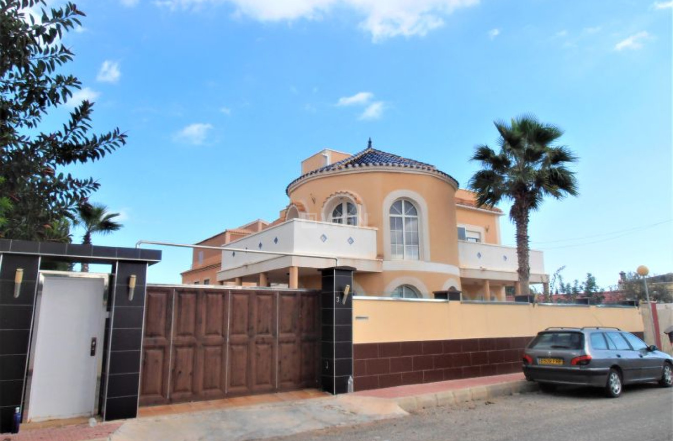 Reventa - Villa - Orihuela Costa - Costa Blanca