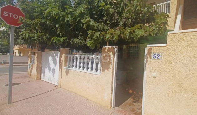 Odsprzedaż - Bungalow - Torrevieja - Costa Blanca