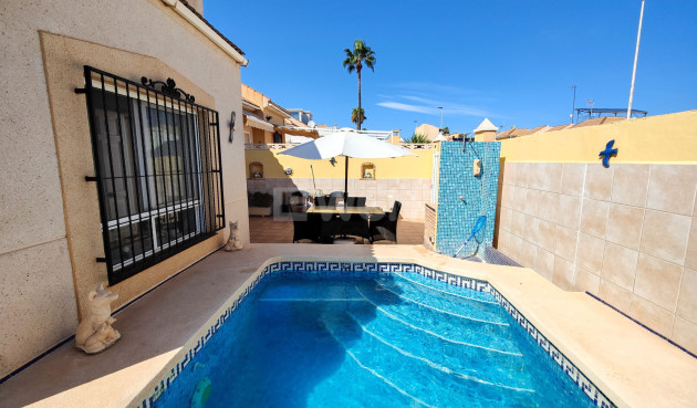 Odsprzedaż - Semi Detached - Torrevieja - Los Frutales