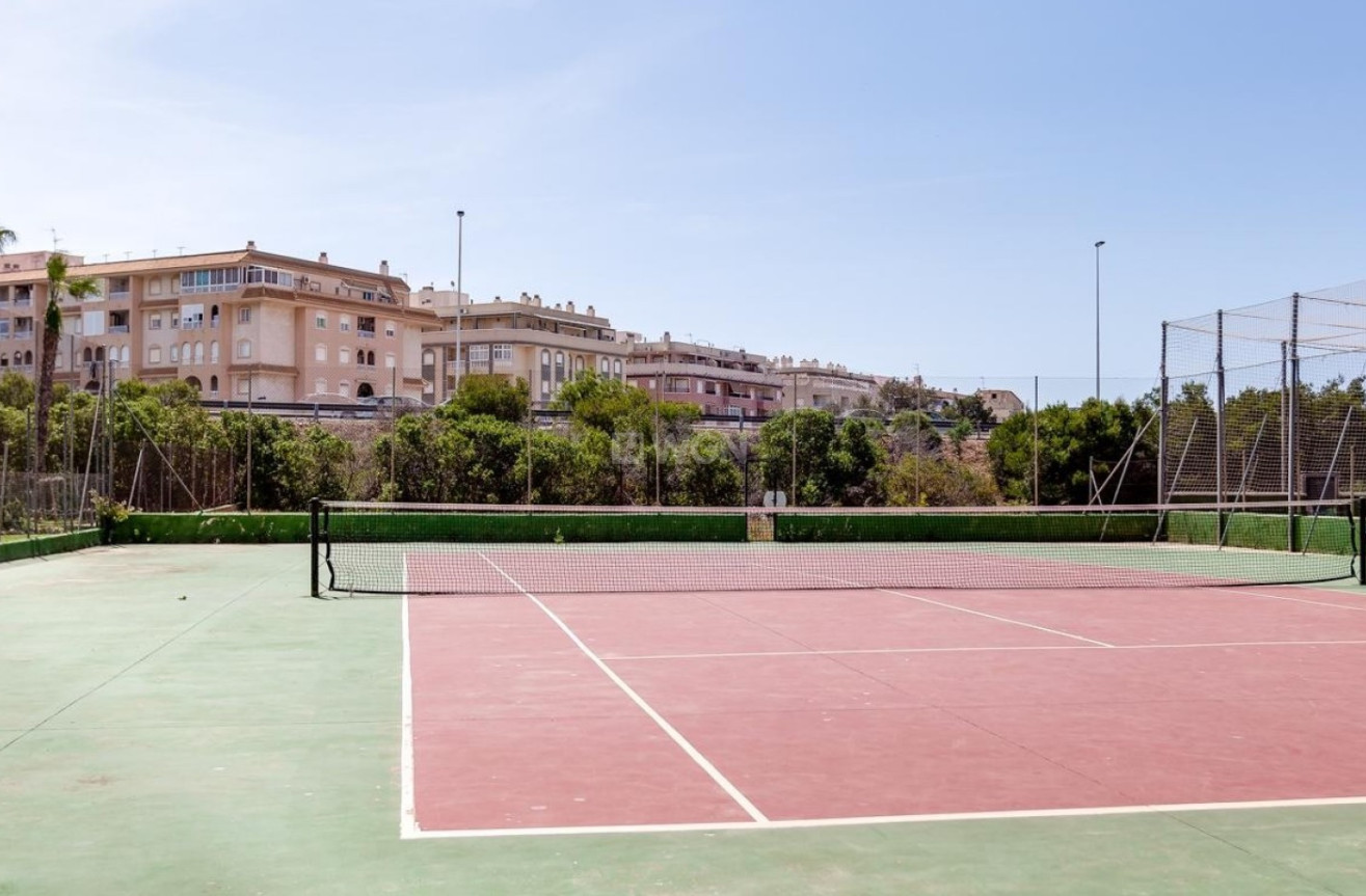 Odsprzedaż - Mieszkanie w bloku - Torrevieja - Costa Blanca