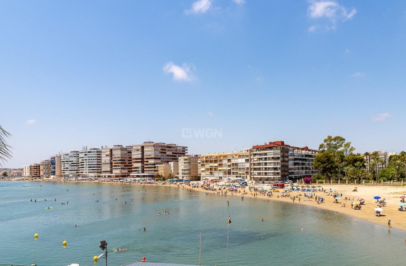 Odsprzedaż - Mieszkanie w bloku - Torrevieja - Costa Blanca