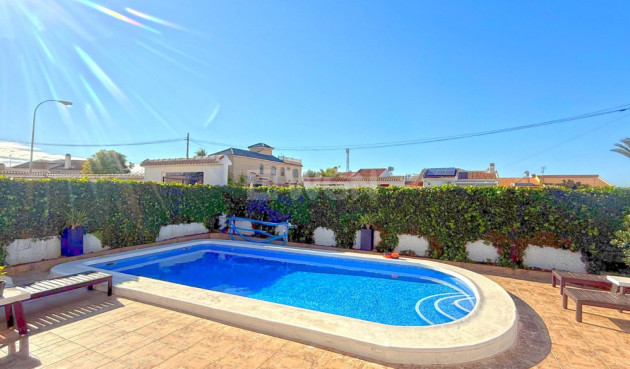 Reventa - Villa - Torrevieja - Costa Blanca