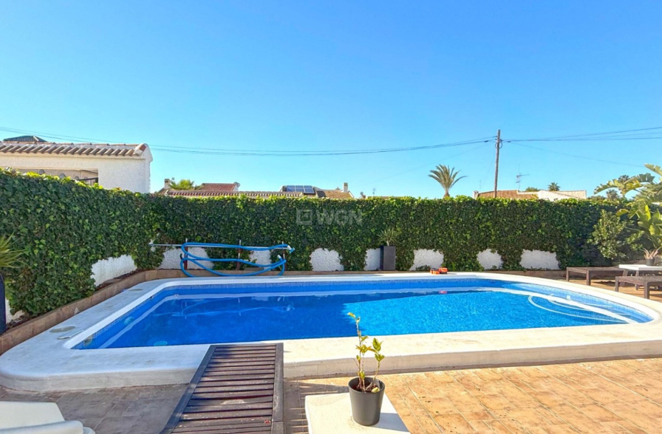 Reventa - Villa - Torrevieja - Costa Blanca