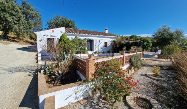 Reventa - Villa - Vinuela - Inland