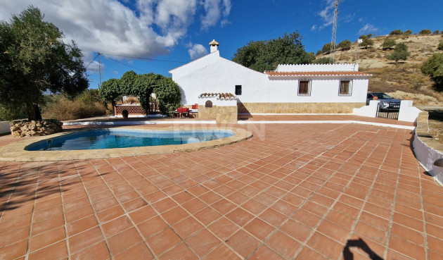 Reventa - Villa - Vinuela - Inland