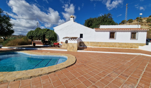 Reventa - Villa - Vinuela - Inland