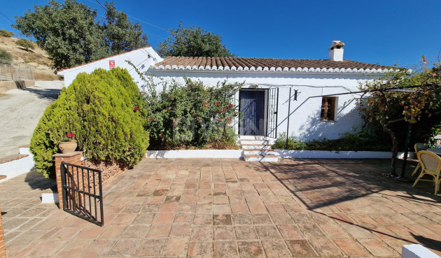 Reventa - Villa - Vinuela - Inland