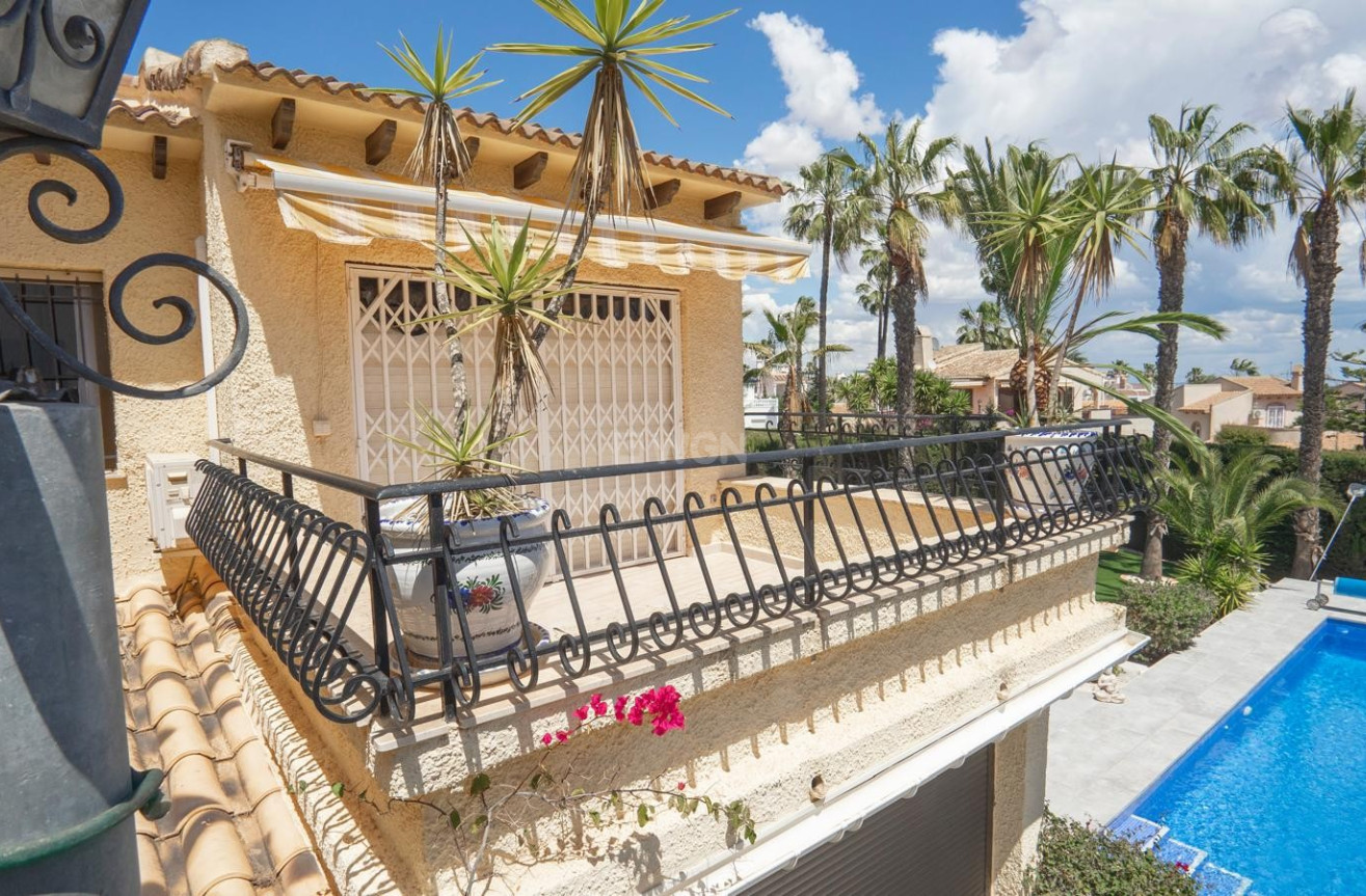 Odsprzedaż - Villa - Orihuela Costa - Costa Blanca