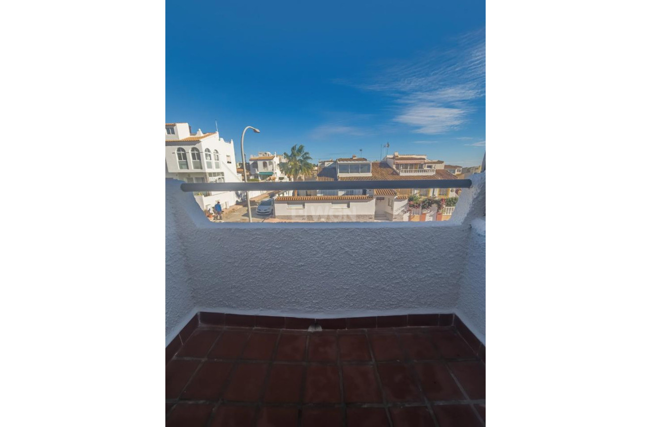 Resale - Bungalow - Orihuela - Inland