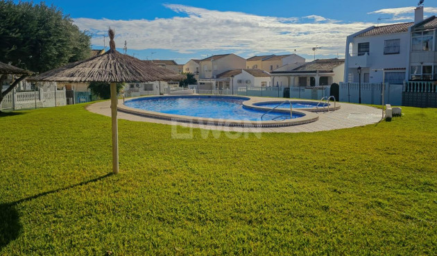 Resale - Bungalow - Orihuela - Inland