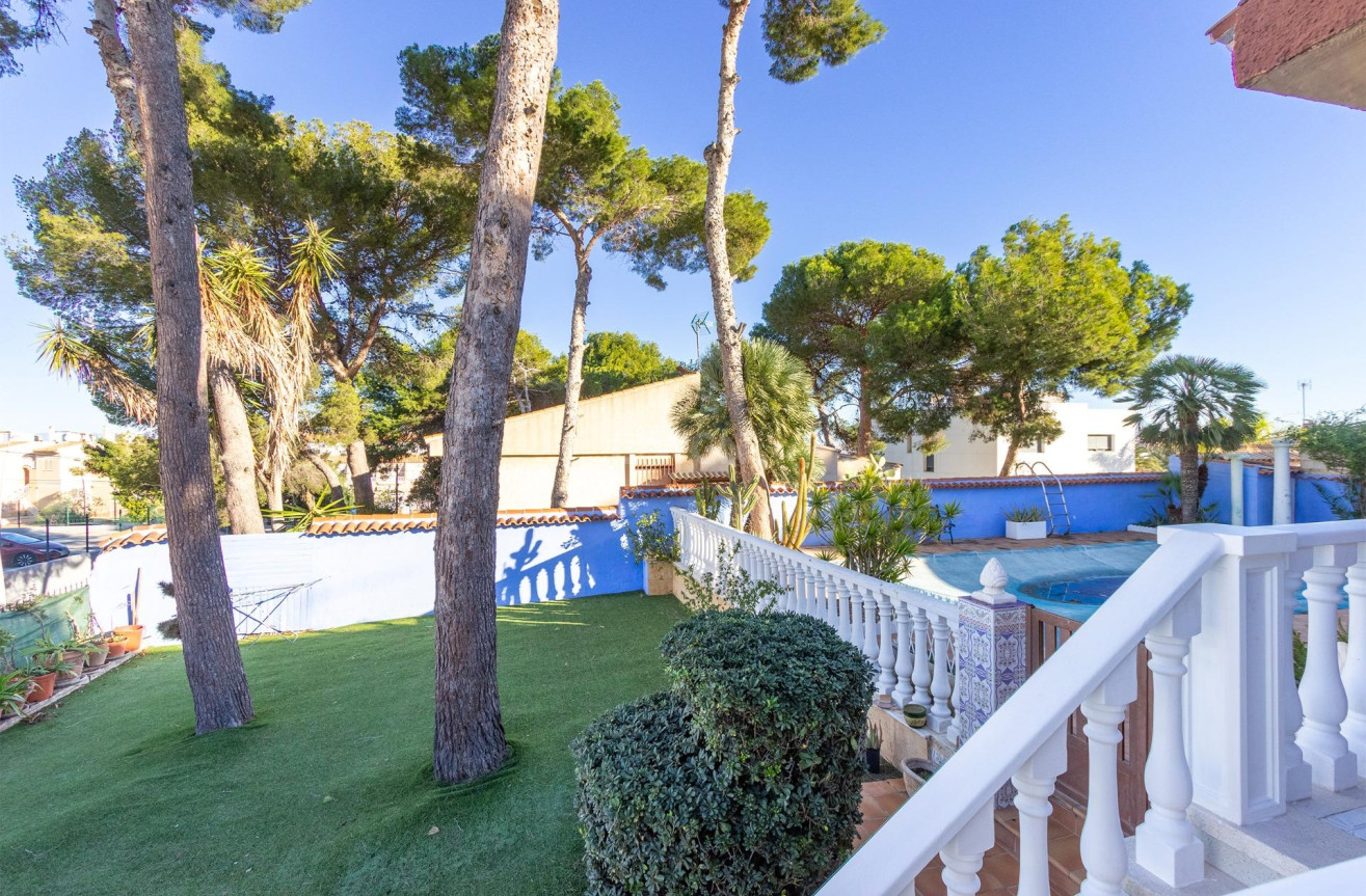 Resale - Villa - Torrevieja - Los Balcones